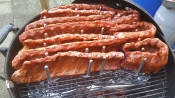dekselhouder barbecue spareribs houder